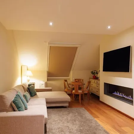 Cosy A 2 Minutes Du Apartament