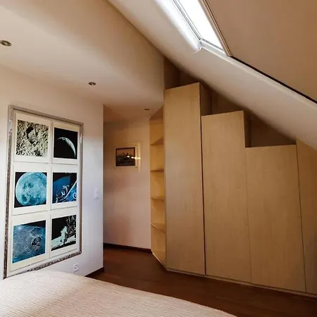 Cosy A 2 Minutes Du *