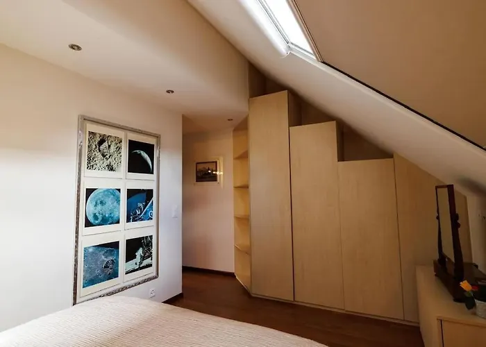 Cosy A 2 Minutes Du *